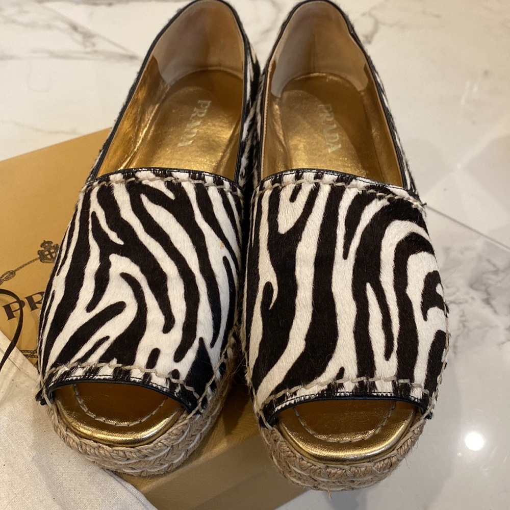Prada Zebra Print Calf Hair Platform Espadrille Wedge Sandals Size 10.5 - Picture 6 of 9